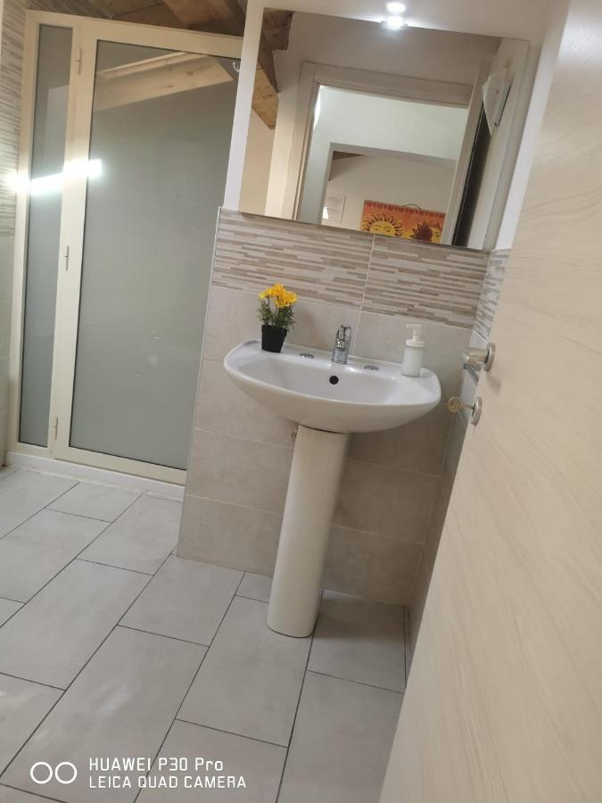 Apartamento Il Giardino In Centro CTA Exterior foto